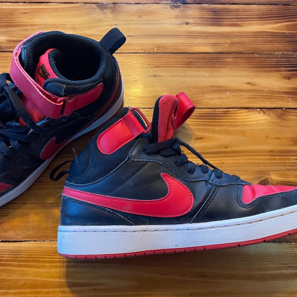 Nike Court Youth sneaker